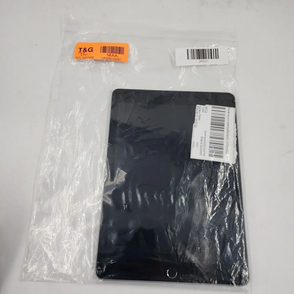 Apple - 9.7-Inch iPad 6th Gen with Wi-Fi - 128GB - Space Gray - Picture 2 of 14